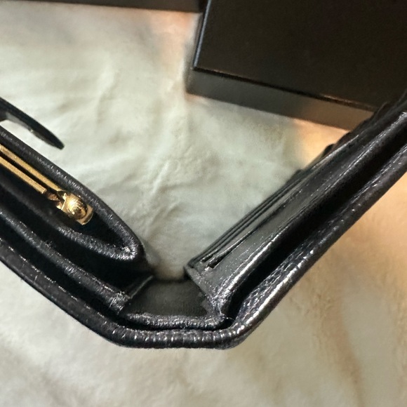 CHANEL Caviar Timeless CC Wallet - Picture 9 of 11